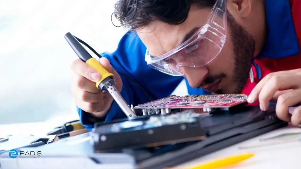 پشتیبانی و تعمیر دستگاه کنترل تردد